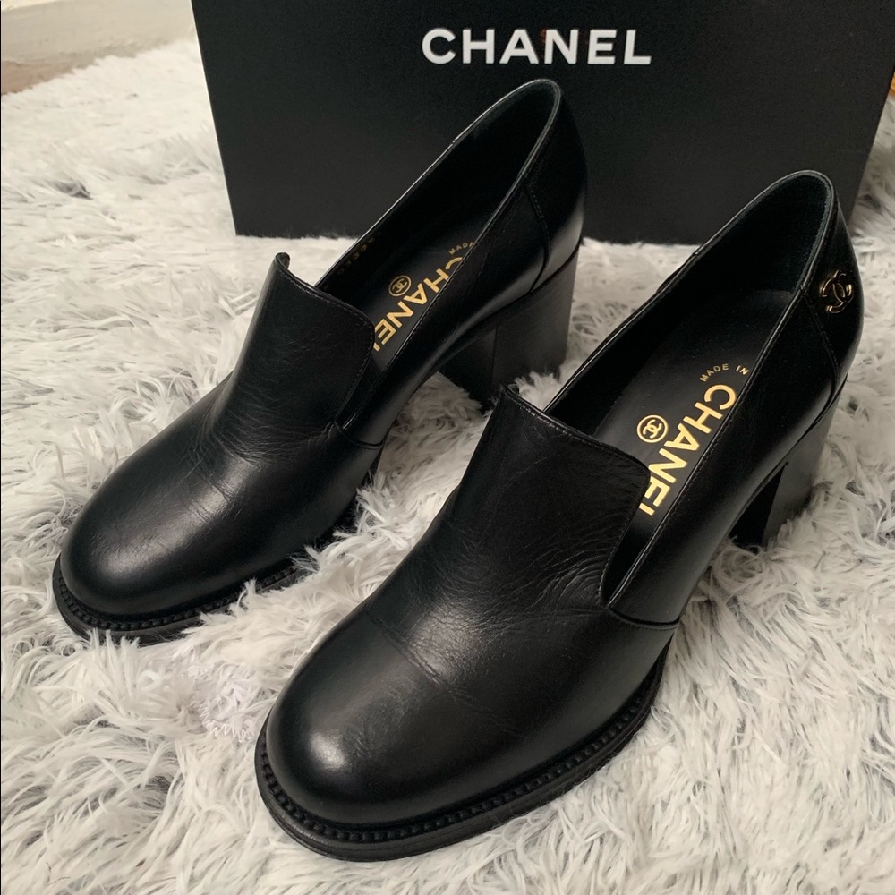 NWT- Ladies Chanel Shoes